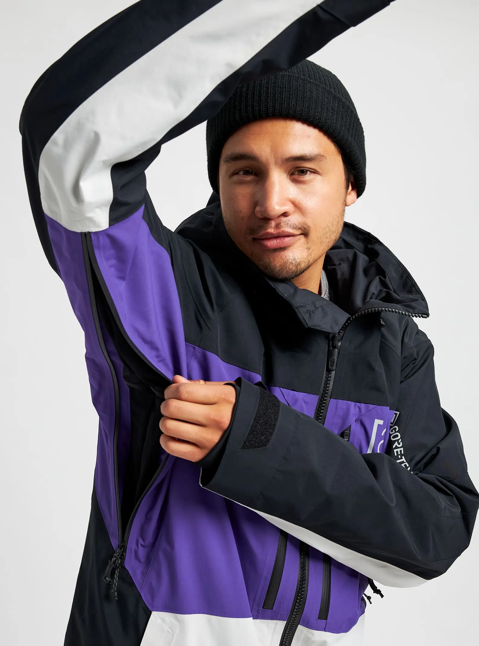[ak] GORE-TEX Swash Snowboard Jacket 2022