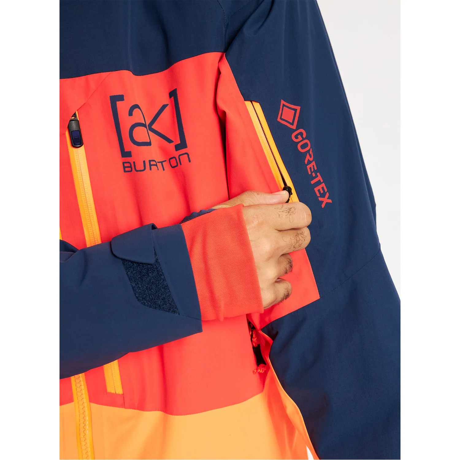 [ak] GORE-TEX Swash Snowboard Jacket 2022