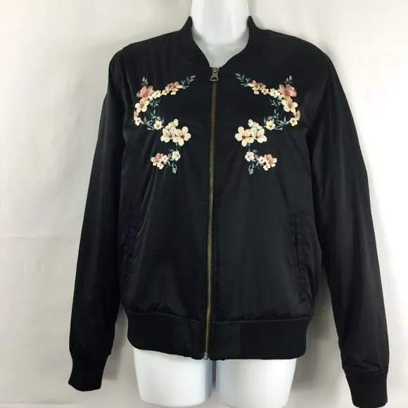AMERICAN EAGLE Black Floral Embroidered Bomber Jacket Size M
