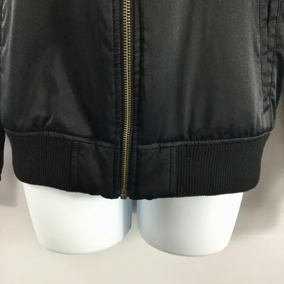 AMERICAN EAGLE Black Floral Embroidered Bomber Jacket Size M