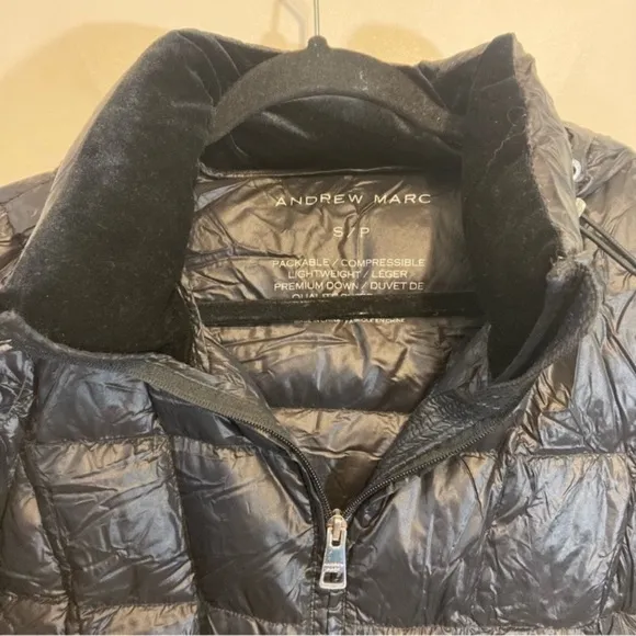 Andrew Marc Downfilled Packable Lightweight Puffer Jacket Hood Black Zip Small