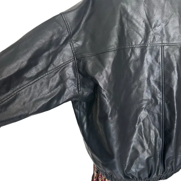 Black Oversized faux Leather zip up cinch waist collared bomber jacket women’s L