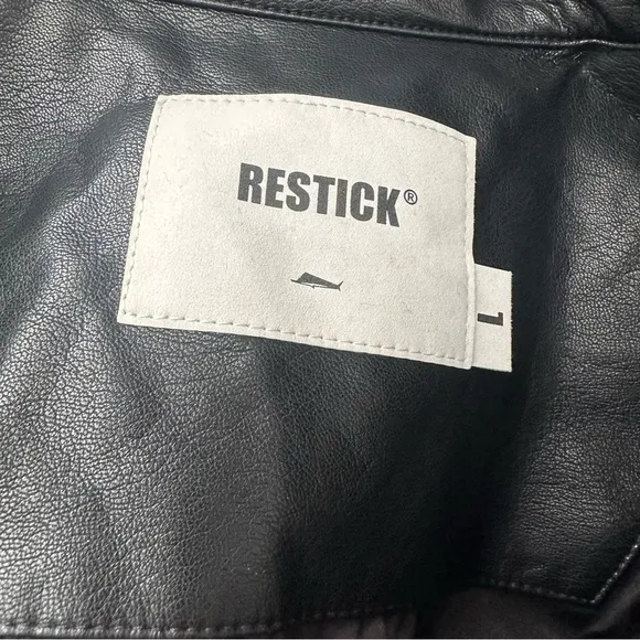 Black Oversized faux Leather zip up cinch waist collared bomber jacket women’s L