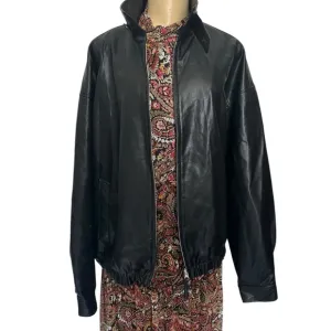 Black Oversized faux Leather zip up cinch waist collared bomber jacket women’s L