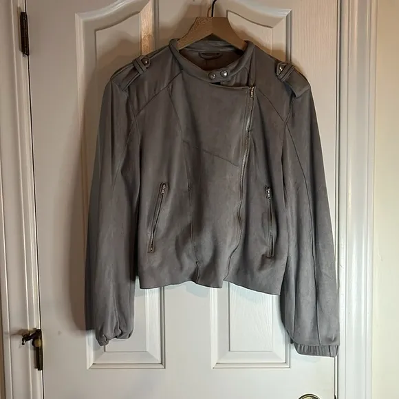 BlankNYC | Vapor Gray Faux Suede Asymmetrical Moto Bomber Jacket Size Medium