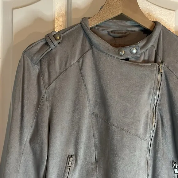 BlankNYC | Vapor Gray Faux Suede Asymmetrical Moto Bomber Jacket Size Medium