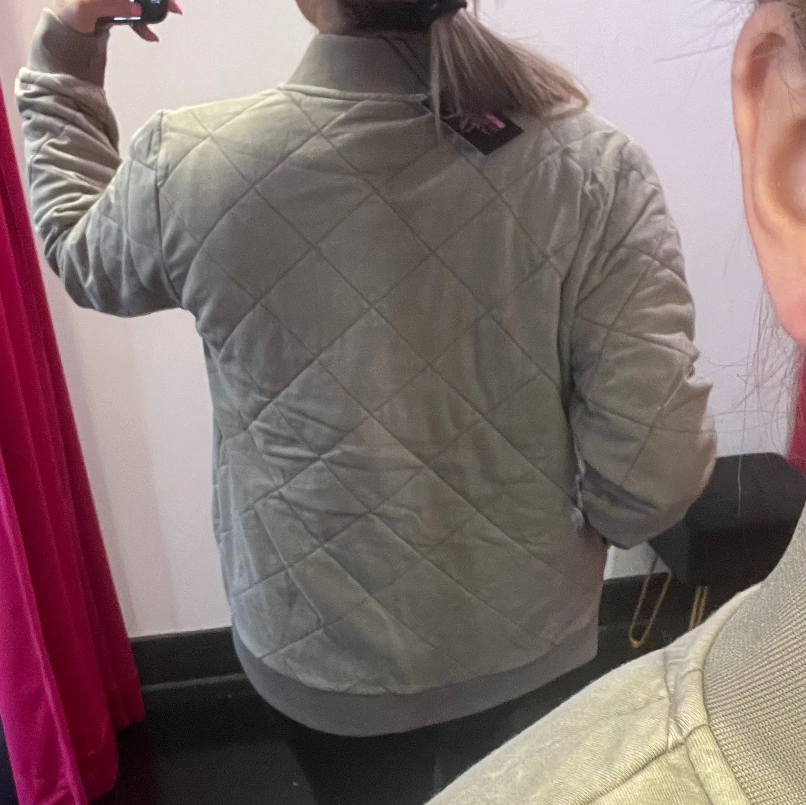 BOMBER JACKET