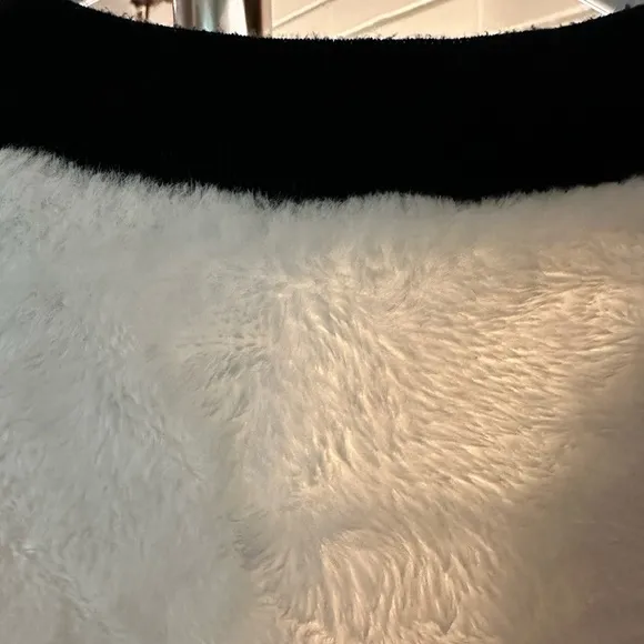 Disney Faux fur Bomber Jacket EUC! Medium