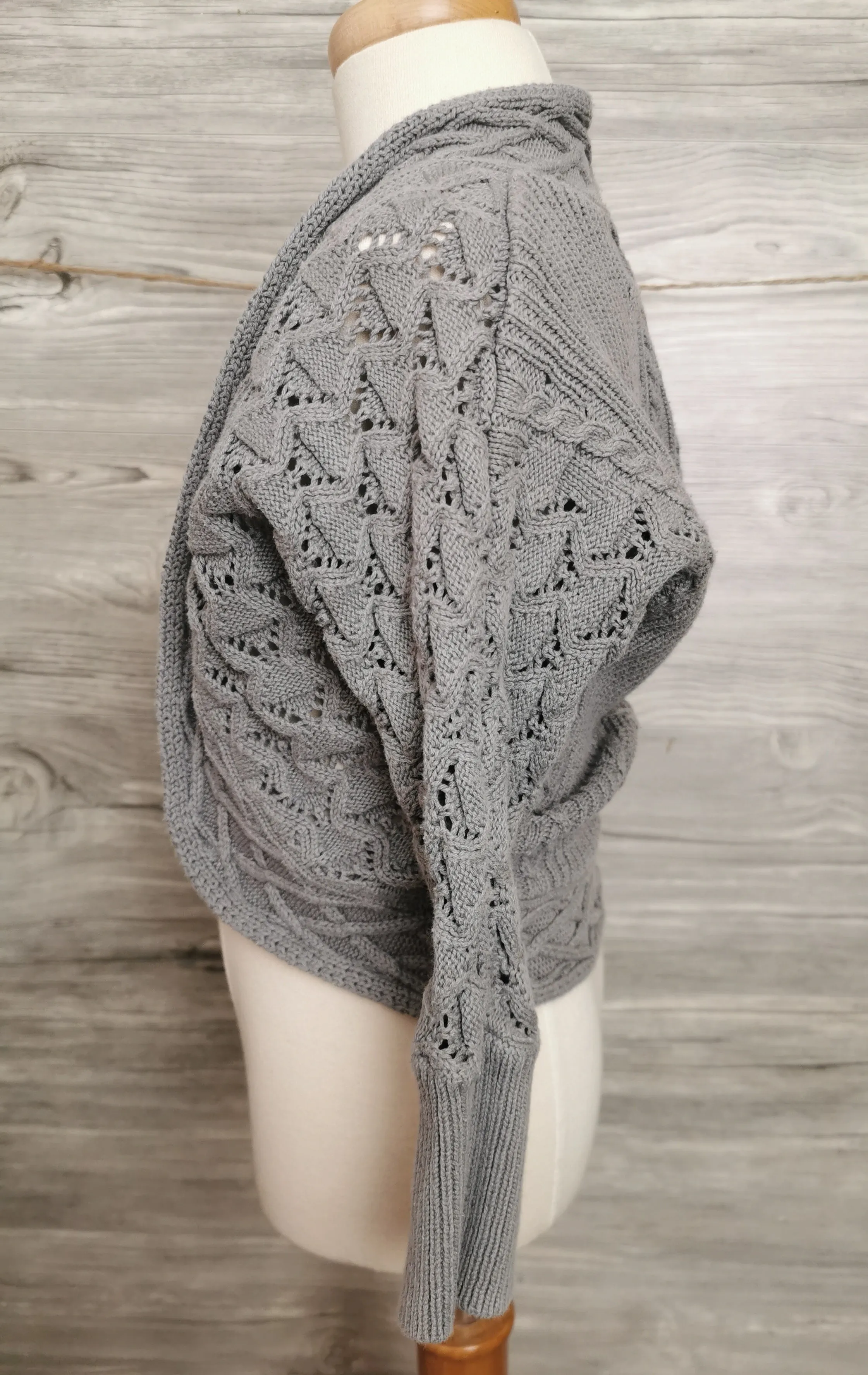 GIRL SIZE 5 YEARS - Baby GAP, Knit Shrug Sweater EUC B41