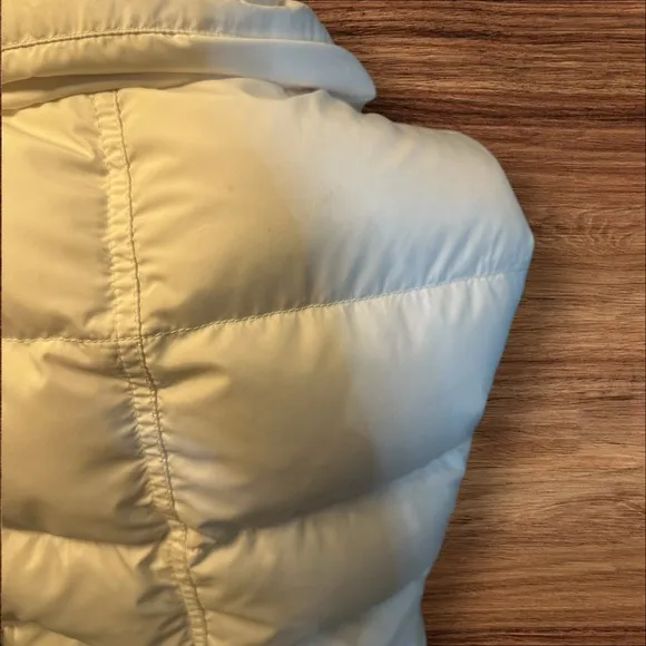 J.Crew White Puffer Vest – Size M – Waist Drawstring, Zip &amp; Button Front