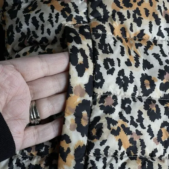 Kosiuko Animal Print Down Jacket Womens Small Full Zip Hooded Lightweight Puffer