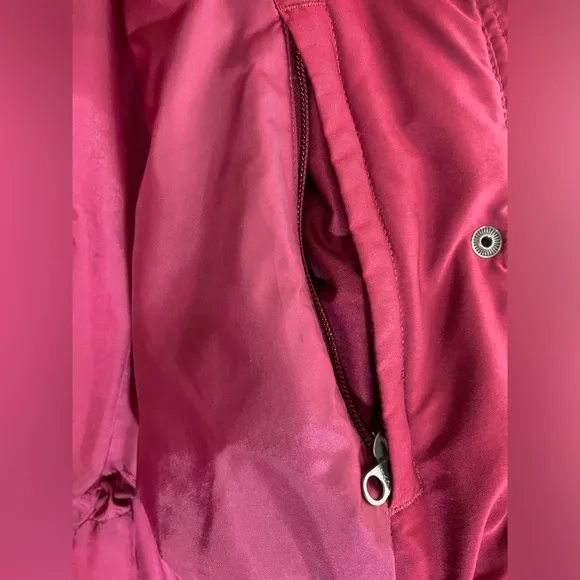 L.L. Bean Women's Goose Down Puffer Jacket Winter Coat Zip Red Size M Outerwear