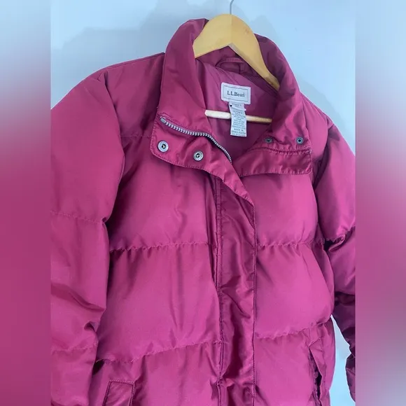 L.L. Bean Women's Goose Down Puffer Jacket Winter Coat Zip Red Size M Outerwear