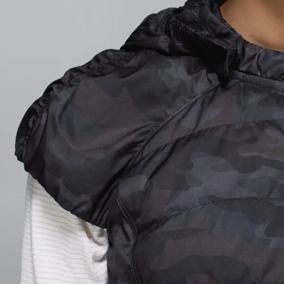 Lululemon Spring Fling Puffy Puffer Vest Lotus Camo Black Size 6