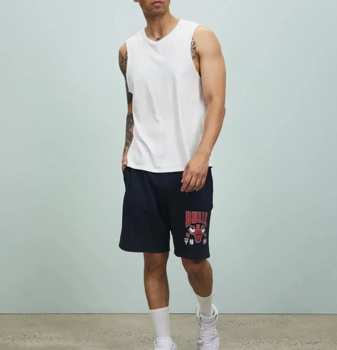 Mitchell & Ness Chicago Bulls Black Step Over Shorts Size XL (New)