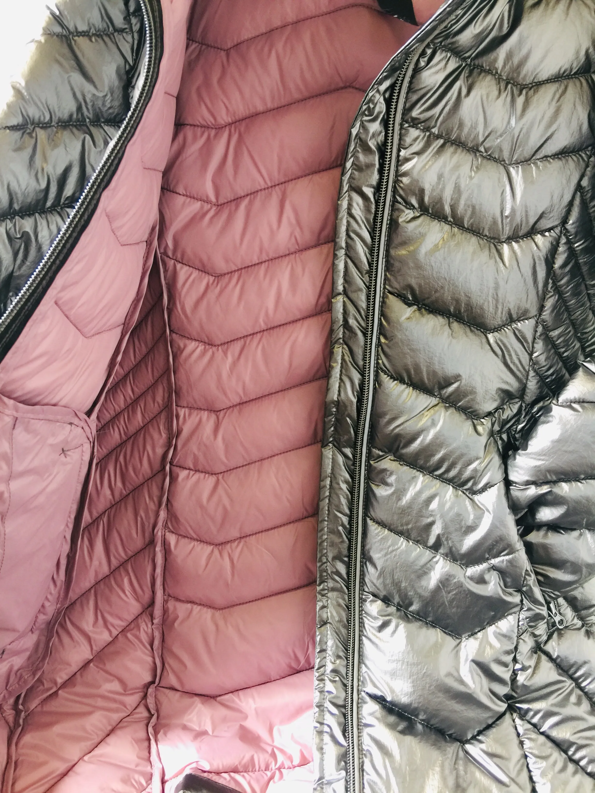 New Noize Claire-M-G Long-Length Puffer (Kids) (Girls) Silver with light Pink lining! Keeps you warm without the bulk, Sz 10! Retails $125 