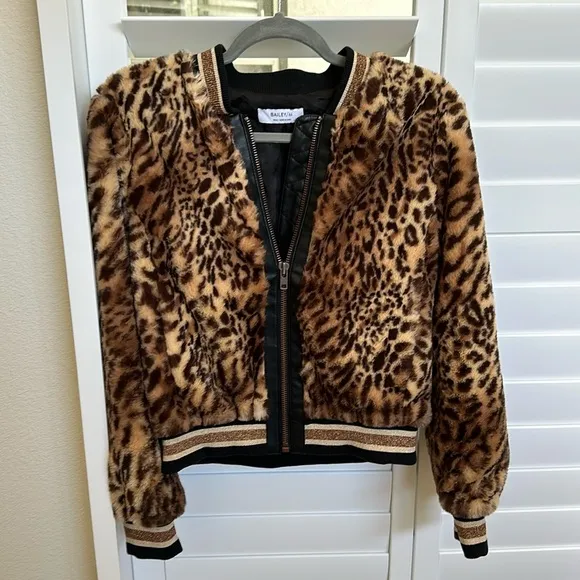 NWOT Bailey 44 Eliza Leopard Print Faux Bomber Jacket Size Small 4-6