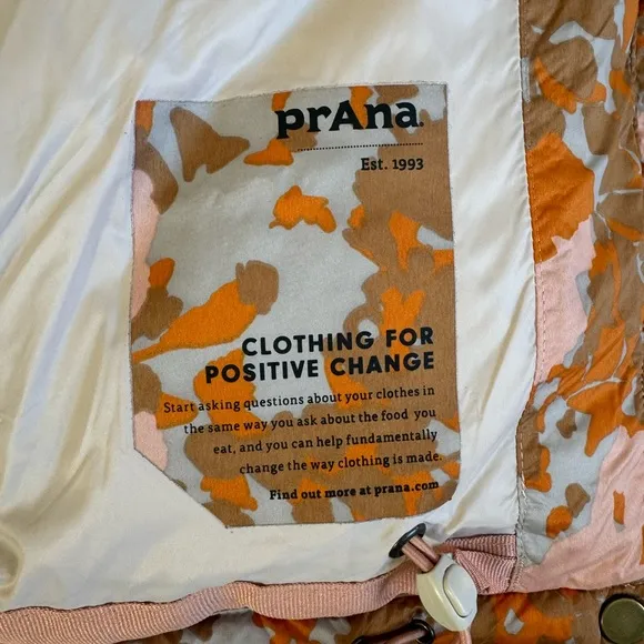 PrAna Hellebore Lightweight Insulated Puffer Vest Size Large Floral Orange