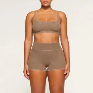 Skims - Terry Lounge - SEAMLESS SHORT SHORT in color Oxide