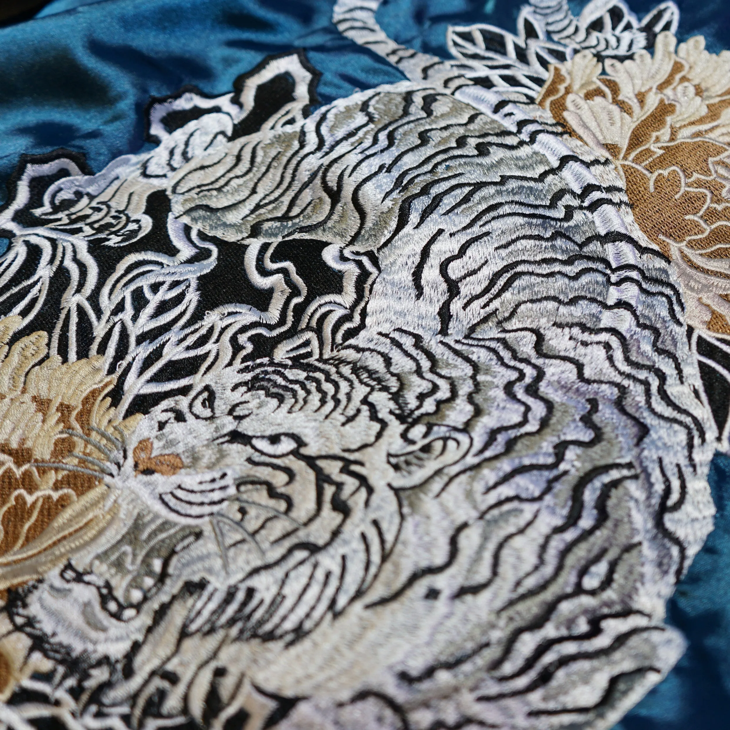 Sukajan TEAL TIGER