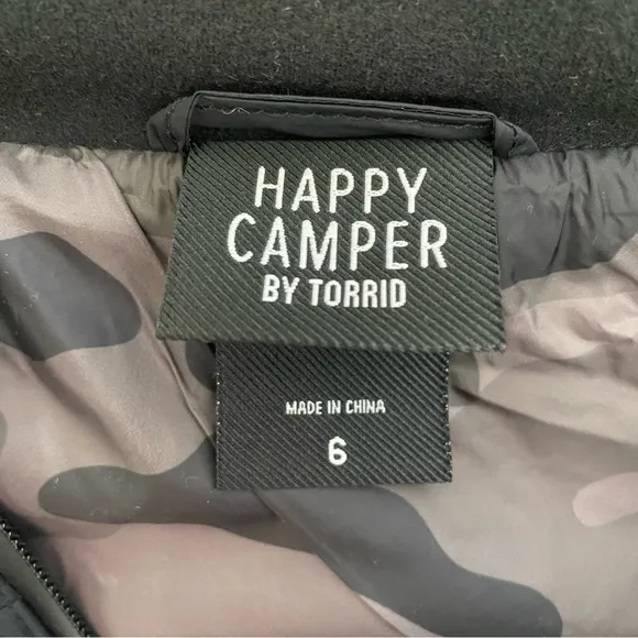 Torrid NWT Happy Camper Puffer Vest - Black