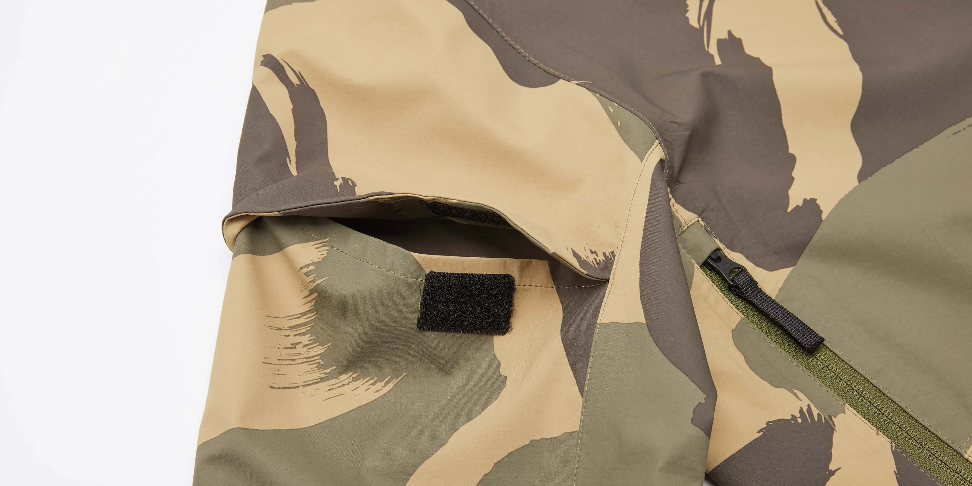 VIKTOS Range Trainer Waterproof Shell Brushstroke