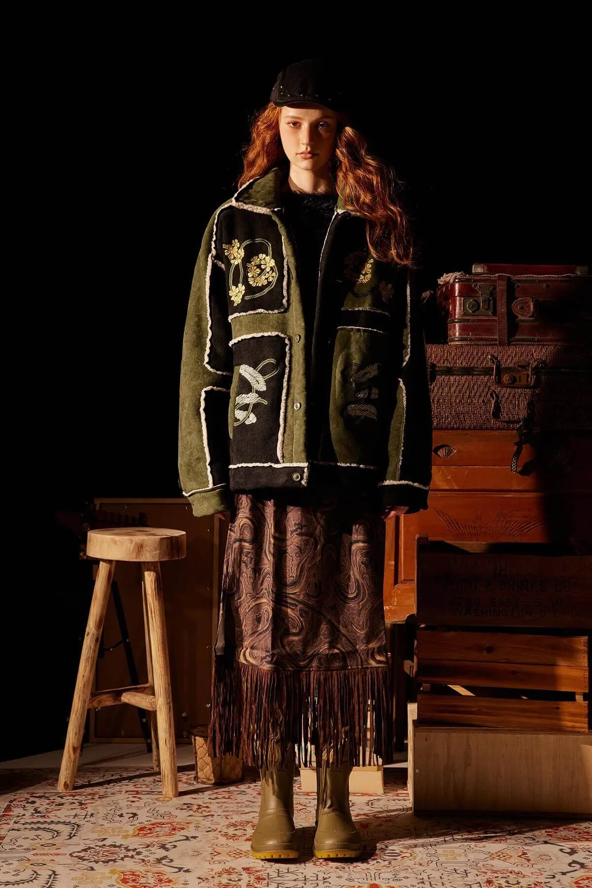 Vintage Floral Embroidered Suede Fleece Jacket