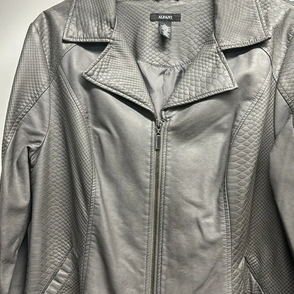 Women’s Faux Leather Alfani Bomber Jacket Zip Up Gray Snakeskin Large