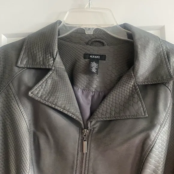 Women’s Faux Leather Alfani Bomber Jacket Zip Up Gray Snakeskin Large